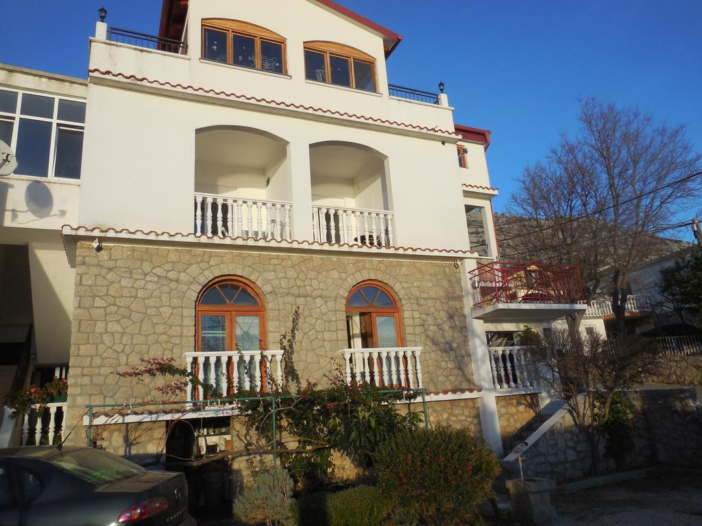 Apartments Veni Up Starigrad Paklenica Exterior foto