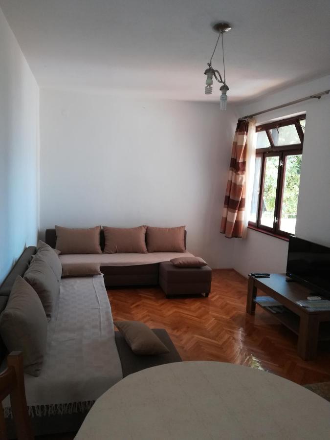 Apartments Veni Up Starigrad Paklenica Exterior foto